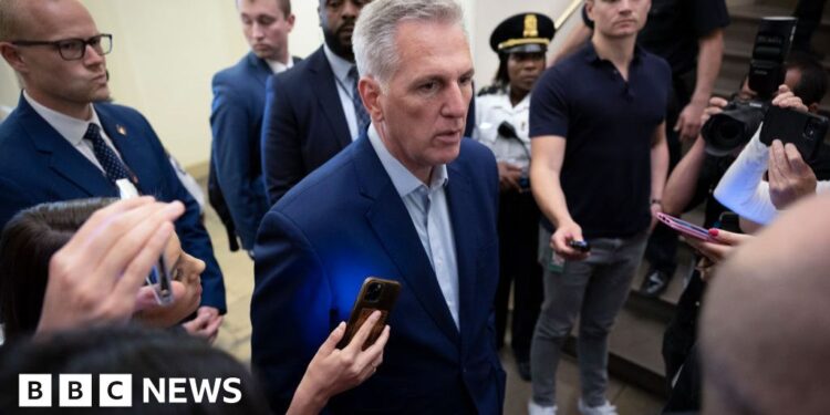 US debt ceiling talks continue with new 5 June deadline