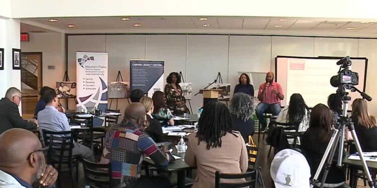 Omaha summit brings resources to small-business owners