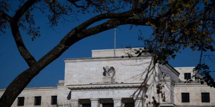 Investors predict ‘imminent’ US high-yield bond sell off