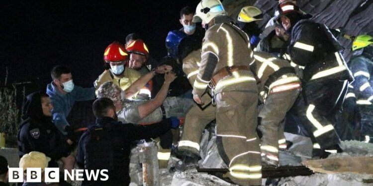 Ukraine war: Twenty injured after Russian strike on Dnipro