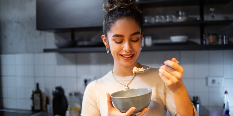 4 Morning Habits for Gut Health To Start Your Day