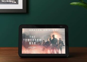 Best Echo Show deal: Get the Amazon Echo Show 8 and smart color bulb for $69.99