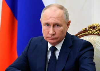 Putin announces to run for another Russian presidential term | World News