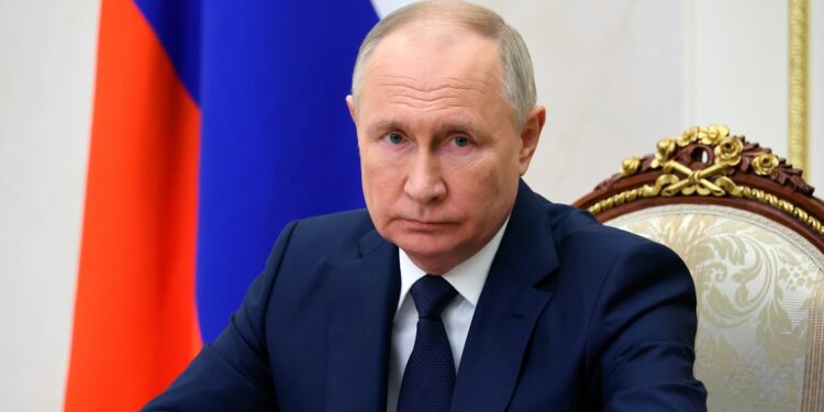 Putin announces to run for another Russian presidential term | World News