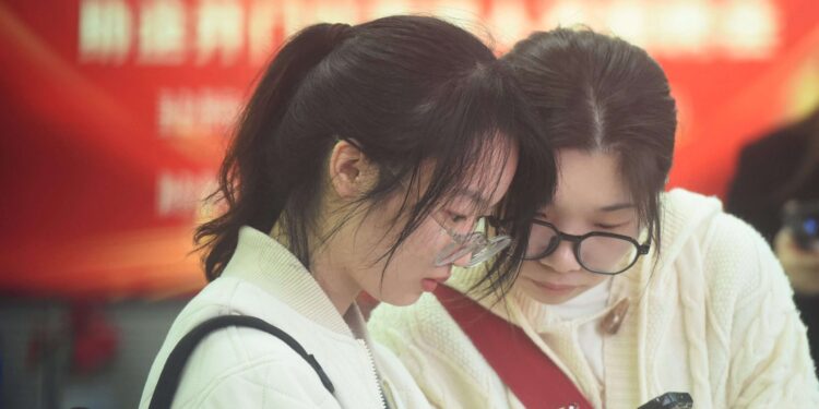 U.S. Is a Global Outlier Regarding Majority Attitudes Toward Social Media