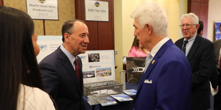 Manufacturers Participate in Small Business Week Capitol Hill Showcase