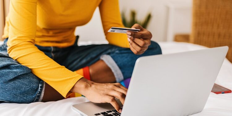 How to protect yourself while shopping online