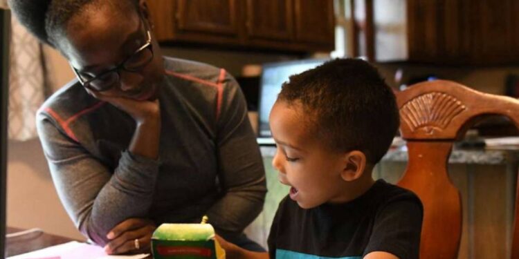 Trump Signs Executive Order Promoting School Choice