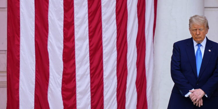 Trump goes on pardon spree as his failures pile up