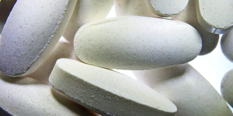 Breast cancer drug may treat small-cell lung cancer, too