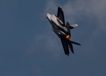 UK to purchase US jets capable of carrying nuclear weapons
