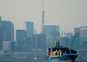 Donald Trump threatens Japan and South Korea with steep tariffs