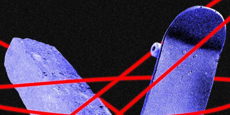 DHS Tells Police That Common Protest Activities Are ‘Violent Tactics’