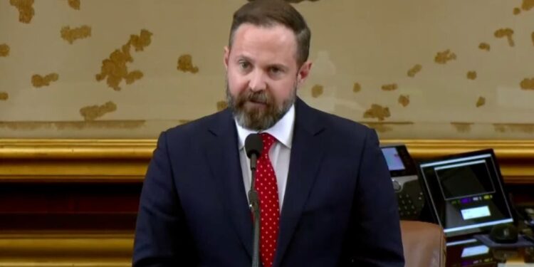 Texas House Speaker Signs Civil Arrest Warrants For Absconding Democrats