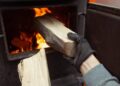 Scientists Warn: Your “Eco-Friendly” Wood Stove May Be Releasing Toxic Pollutants