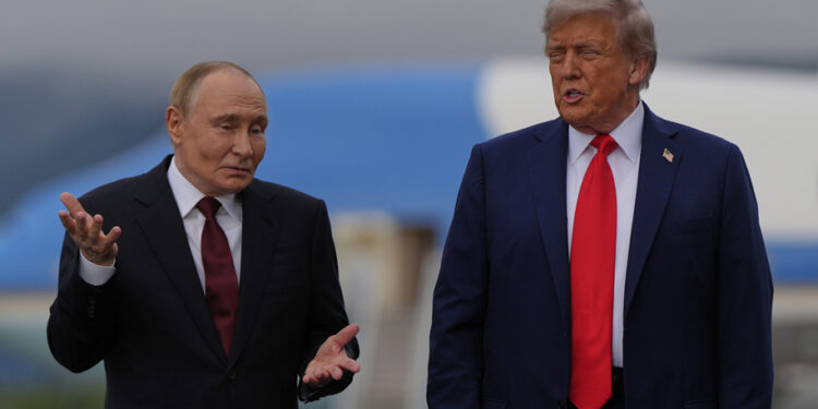 Trump turns on ‘paper tiger’ Russia, says Ukraine should ‘fight and WIN’