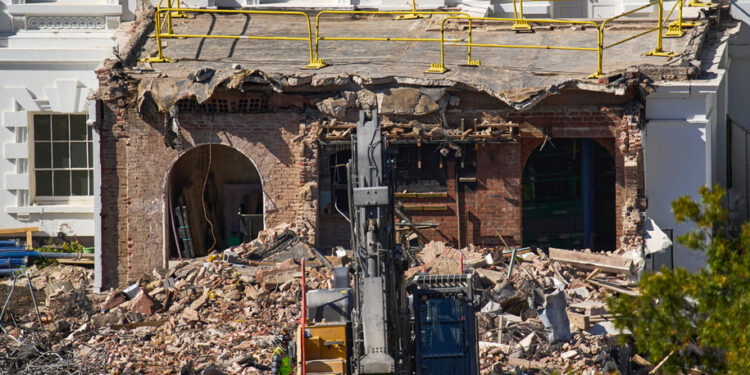 Trump’s White House demolition is pissing off America