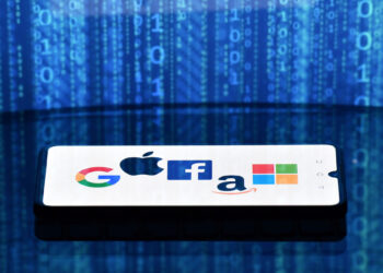Google, Microsoft, Amazon Move Production out of China