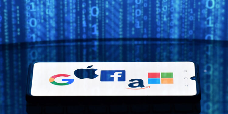 Google, Microsoft, Amazon Move Production out of China