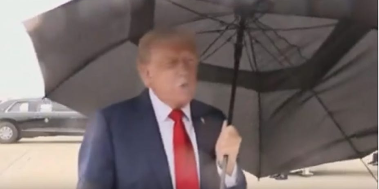 Trump Has To Flee The Country To Find Someone Who Will Applaud Him