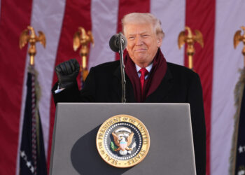 Not even veterans can be honored without Trump making it weird