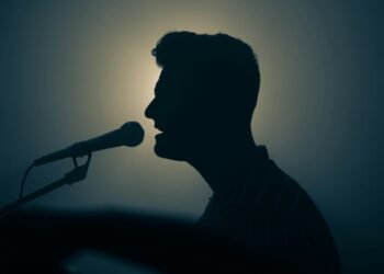 A Tiny 3D Printer Could Mend Vocal Cords in Real Time During Surgery