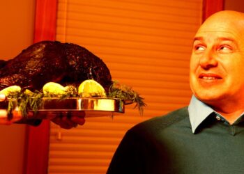 Thanksgiving Dinner Headed for Tragedy as Disastrous AI Recipes Devour Internet