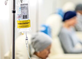 Can diet and exercise cut chemo side effects?