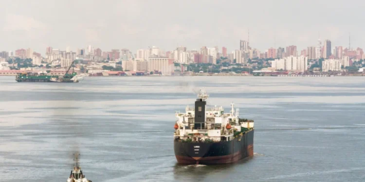 Trump Orders Blockade of Sanctioned Oil Tankers Leaving, Entering Venezuela