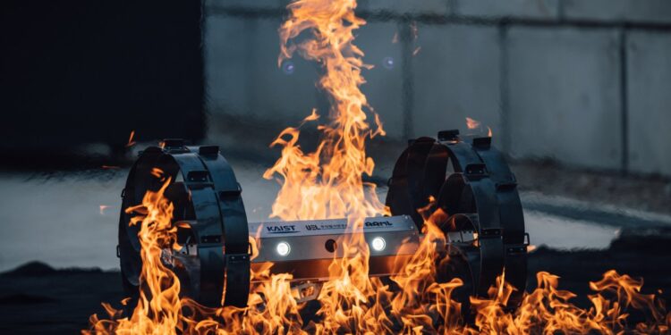 Korea Tests Ultra-Rugged Robot to Explore the Moon’s Mysterious Caves