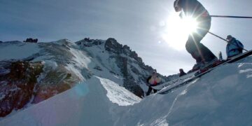 Colorado’s ski bums on strike vs. ‘Big Ski’