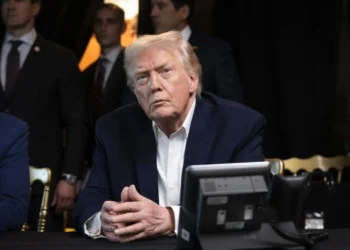 Trump Says Iran Seeks Negotiation After Warning of Military Intervention