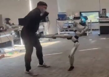 Man Operating Robot Accidentally Makes It Kick Him Directly in the Nutsack
