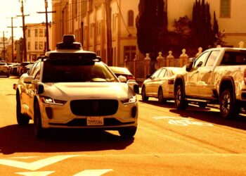 It Turns Out Waymos Are Being Controlled by Workers in the Philippines